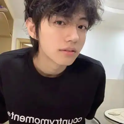 龚茵梨